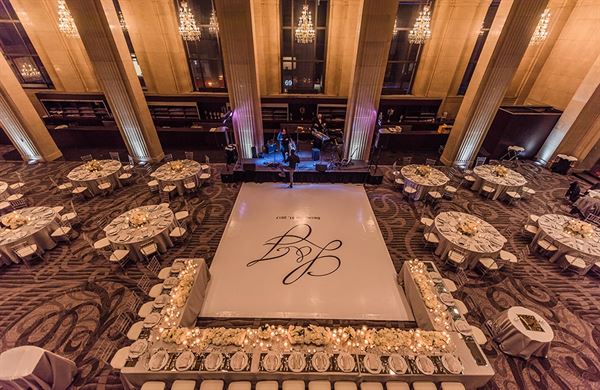 One King West Hotel & Residence