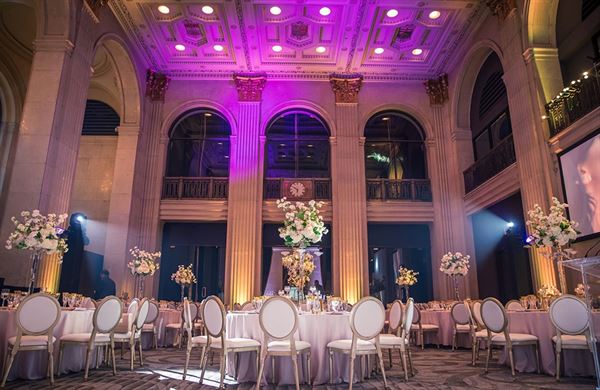 One King West Hotel & Residence