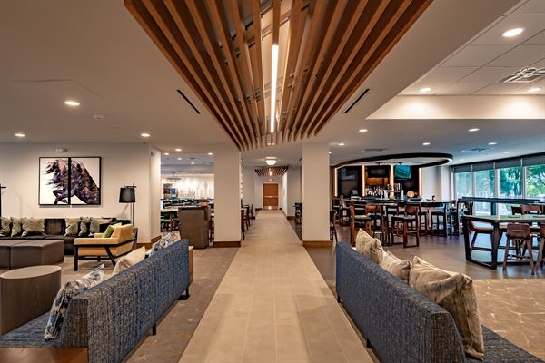 DoubleTree by Hilton Dallas-Farmers Branch