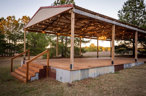 Peaceful Pines Wedding and Event Venue