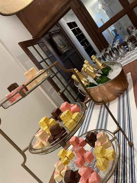 The Argus Hotel & Lounge