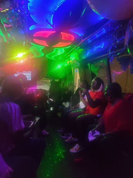 Bella rose party bus limousine services