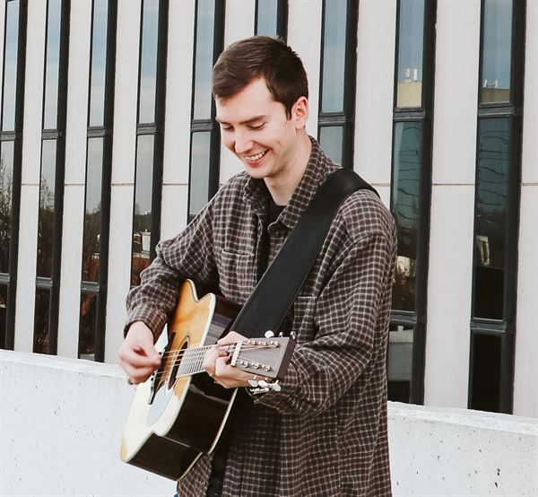 Reagan Leonard Music