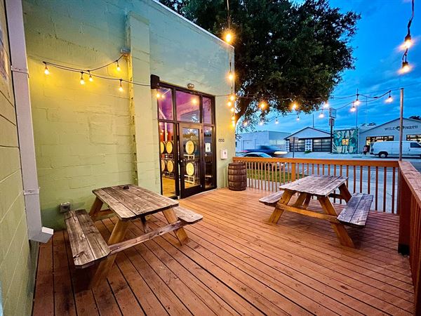 Pinellas Ale Works Brewing