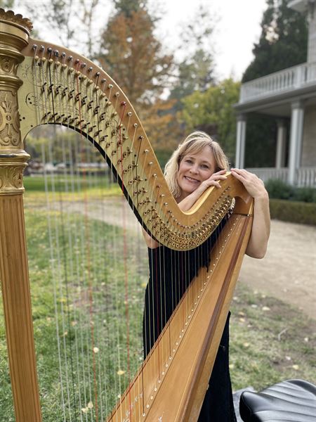 Tahoe Harpist