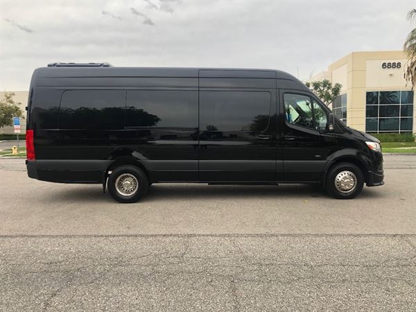 Breckenridge Shuttle - Eagle Vail Express