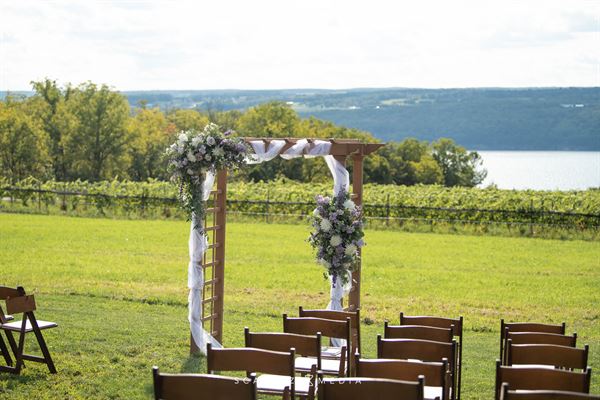 Flatt Rock Wine Cellars