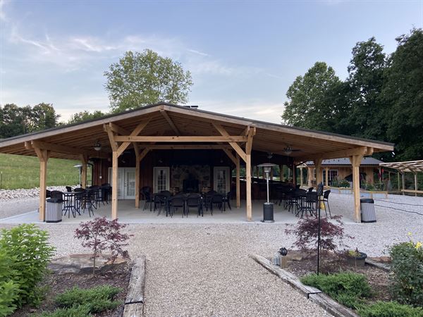 Valley Oaks Wedding Venue