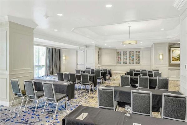 Embassy Suites Anaheim - Orange