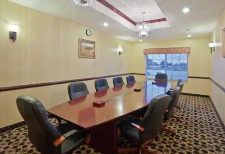 La Quinta Inn & Suites Dodge City