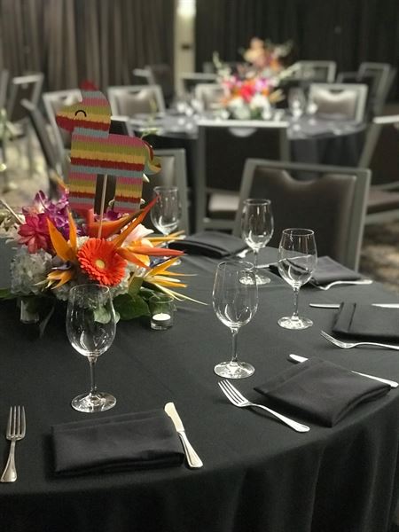 Renaissance Los Angeles Airport Hotel