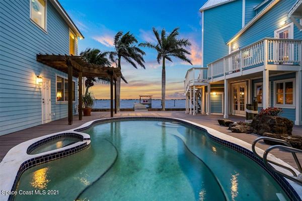 The Pineapple Estate EGAD