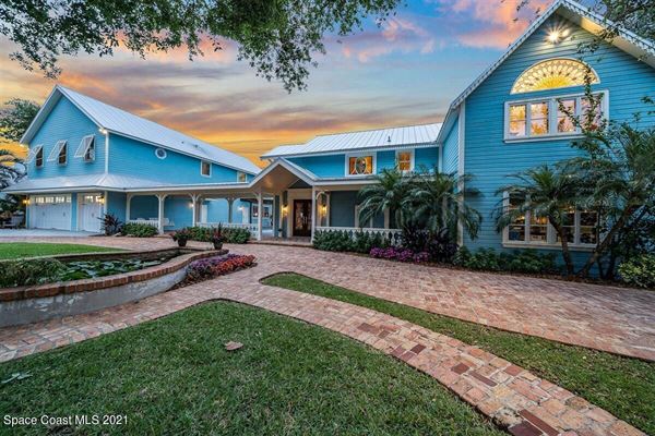 The Pineapple Estate EGAD