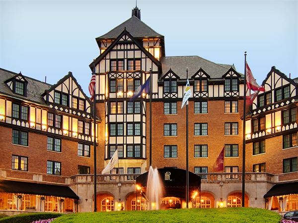 The Hotel Roanoke & Conference Center, Curio Collection by Hilton