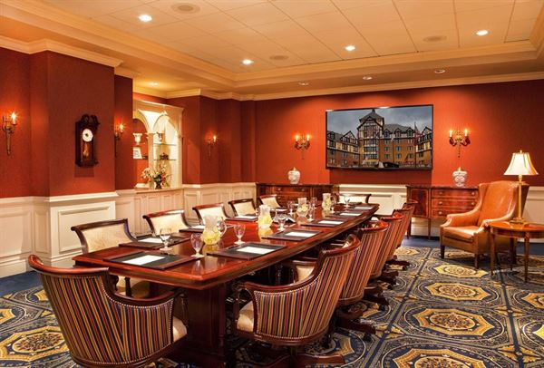 The Hotel Roanoke & Conference Center, Curio Collection by Hilton
