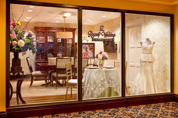 The Hotel Roanoke & Conference Center, Curio Collection by Hilton