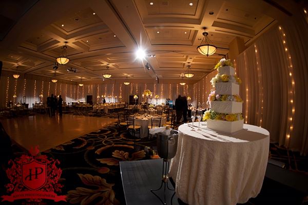 The Hotel Roanoke & Conference Center, Curio Collection by Hilton