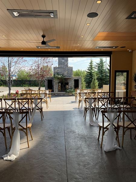 Flores and Pine Grillroom and Gathering