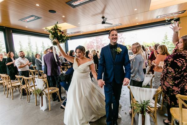 Flores and Pine Grillroom and Gathering