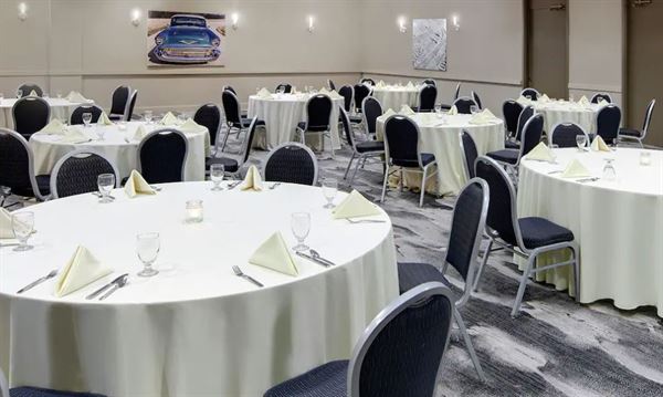 Embassy Suites by Hilton Detroit Troy/Auburn Hills