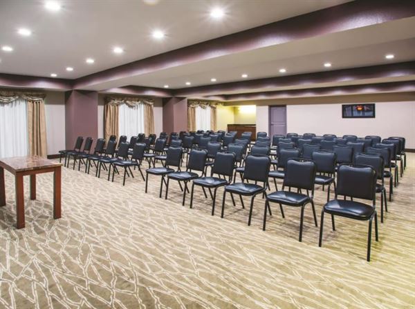 La Quinta Inn & Suites Russellville