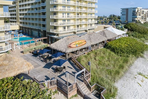 Crowne Plaza Melbourne Oceanfront