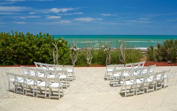 Crowne Plaza Melbourne Oceanfront