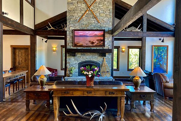 Summit Mountain Lodge and Steakhouse