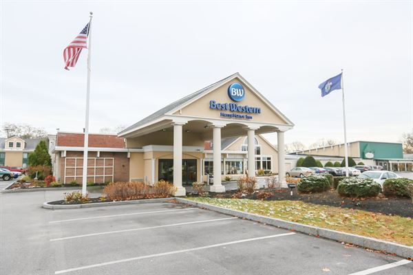Best Western - Merry Manor Inn