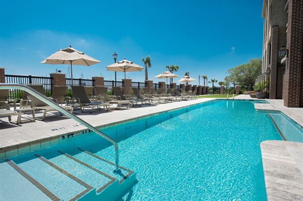 Hilton Garden Inn Charleston Waterfront/Downtown