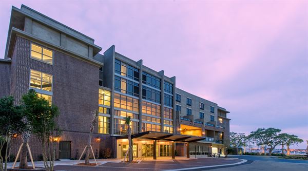 Hilton Garden Inn Charleston Waterfront/Downtown