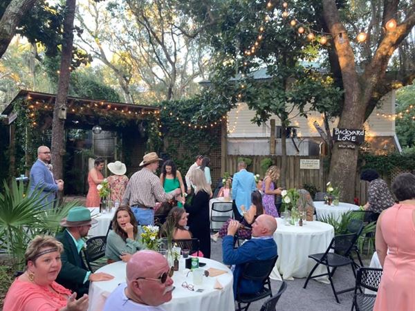 Hibiscus Coffee & Guesthouse