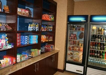 Hampton Inn & Suites Ontario