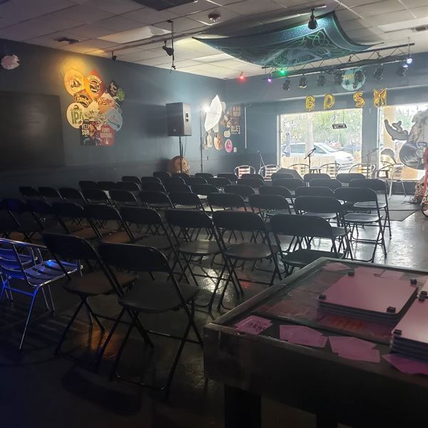 Ollies Pub Records & Beer