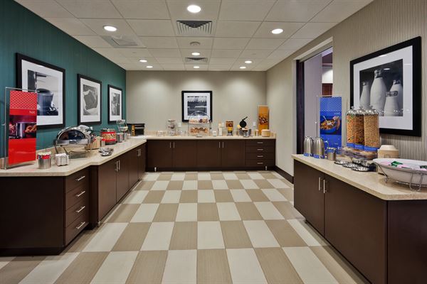 Hampton Inn & Suites Denver/Airport-Gateway Park