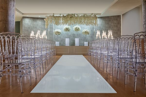 Aloft Dallas Downtown (The Pads)