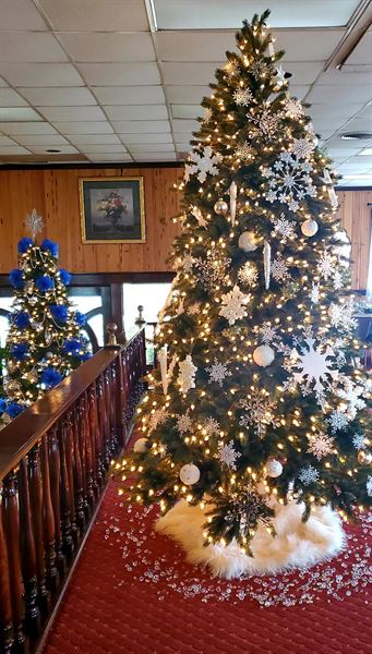 Cumberland Lake Lodge