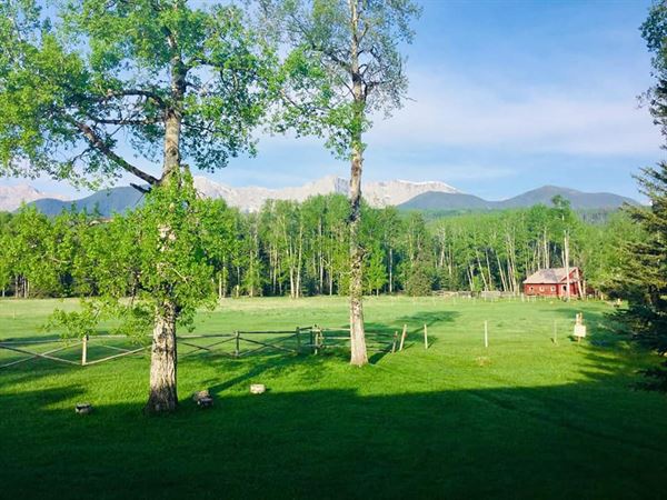 Black Cat Guest Ranch