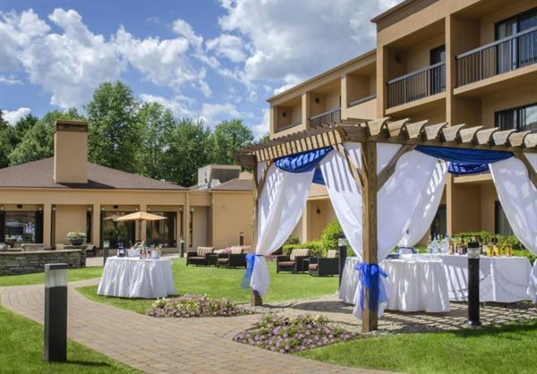 Courtyard Boston Andover