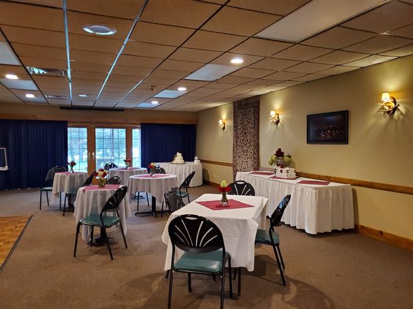 Eagle River Inn & Resort