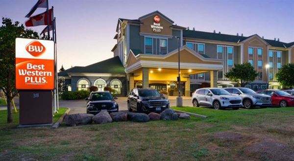 Best Western Plus - Executive Inn