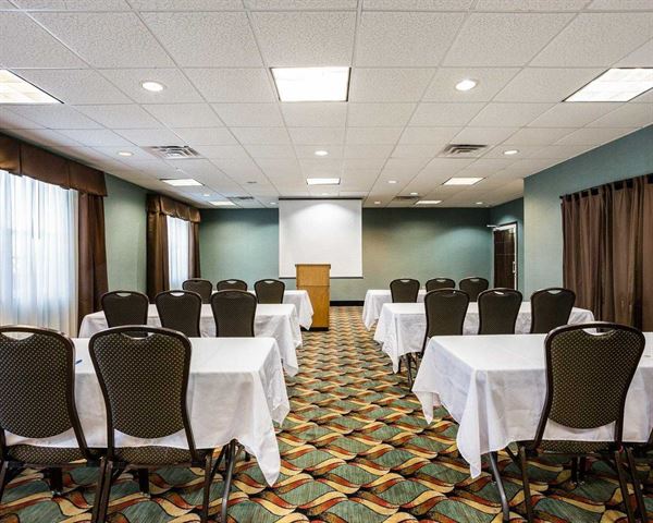 Comfort Inn & Suites