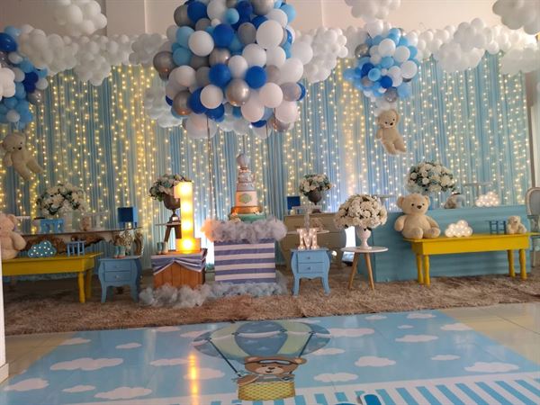 Arts & Crafts Party Decor