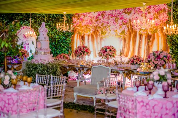 Arts & Crafts Party Decor