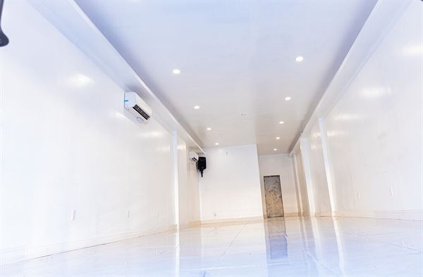 Les Scarlett Studios