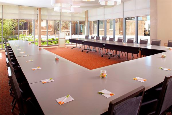 Courtyard Cleveland University Circle