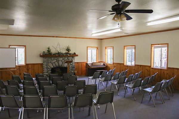 Idyllwild Pines Camp