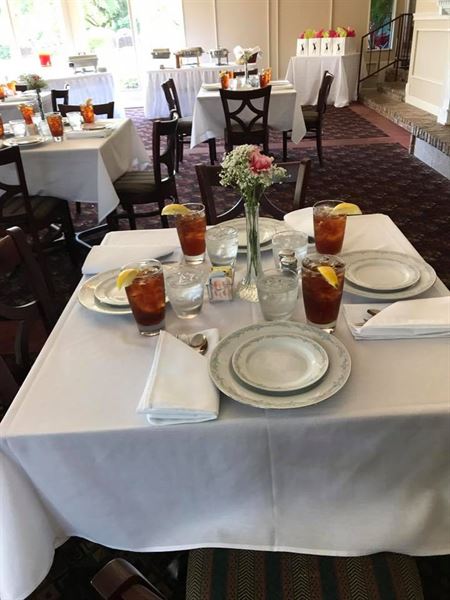 Oak Knoll Country Club