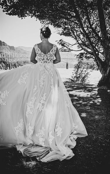 The Locks Wedding and Event Venue