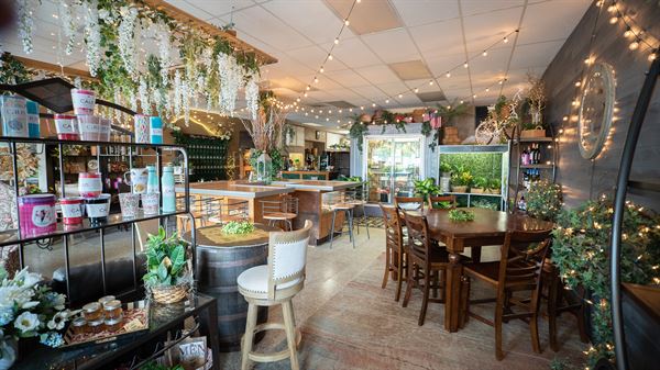 Magnolia Wine Garden